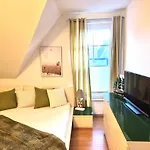 アパート Urlaubsglueck ツィングシュト